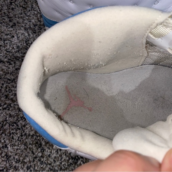 Authentic Limited Edition white with baby blue Jordan 13’s - RARE color! - Picture 9 of 11